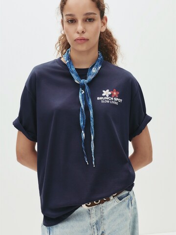 Pull&Bear T-Shirt in Blau