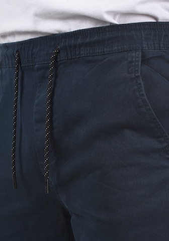 !Solid Regular Chino 'Henako' in Blauw