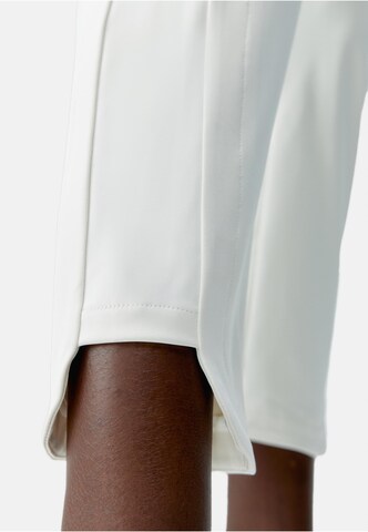 Regular Pantalon de sport 'Nova' Born Living Yoga en beige