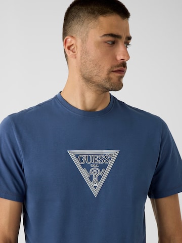GUESS T-Shirt in Blau