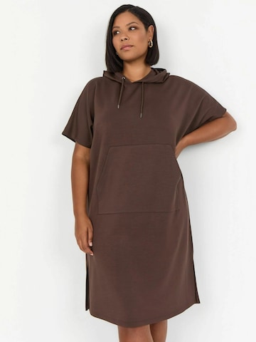 Robe 'SABINA' Wasabi Concept en marron : devant