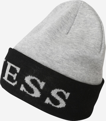 GUESS Pipo 'LOGO BEANIE' värissä harmaa: etupuoli