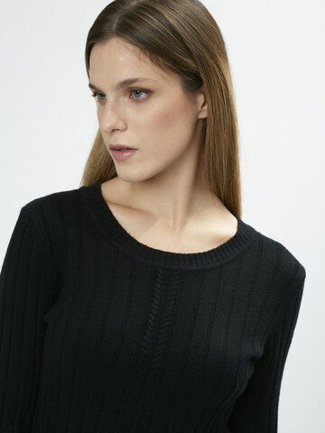 Pullover di Influencer in nero
