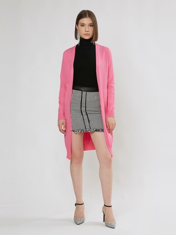 Influencer Плетена жилетка в розово