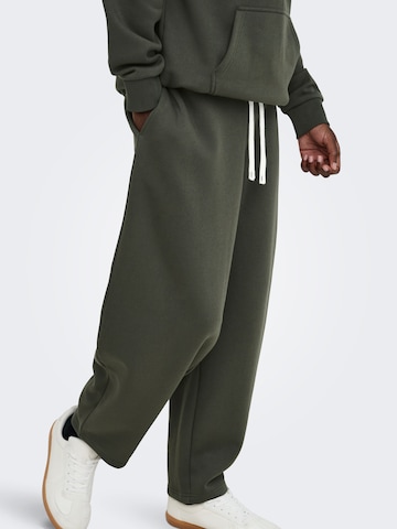 Survêtement 'ONSCERES' Only & Sons en gris