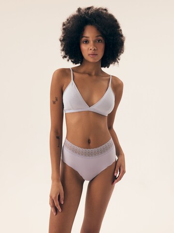 Panty 'Taillenslip Polly im 2er Pack, hohe Leibhöhe, zarte Rüschen' di Henderson in colori misti
