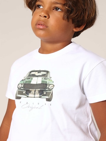 T-Shirt 'Fastcar' Deeluxe en blanc