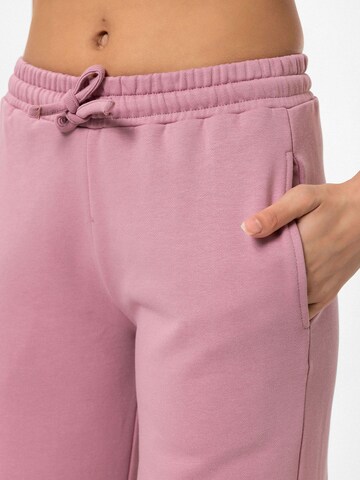 Williot Regular Trousers in Pink
