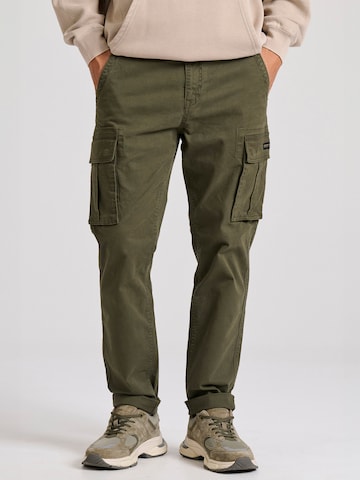 Regular Pantalon cargo Funky Buddha en vert : devant