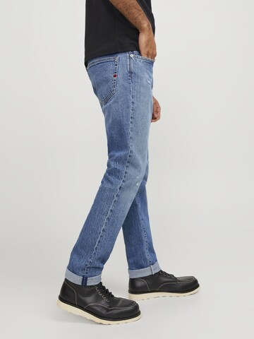 R.D.D. ROYAL DENIM DIVISION Slimfit Jeans in Blau