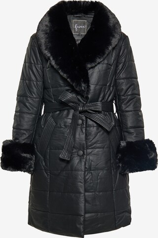 faina Winter Coat in Black: front