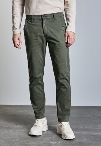 Street One MEN Slimfit Hose in Grün: Vorderseite