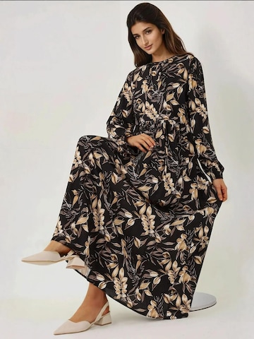 Abito di Hiccup in nero