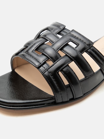 PETER KAISER Papucs - fekete