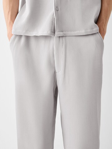 Bershka Loosefit Hose in Grau