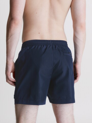 Calvin Klein Swimwear Badeshorts in Blau