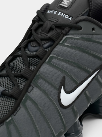 Baskets basses 'SHOX TL SE' Nike Sportswear en gris