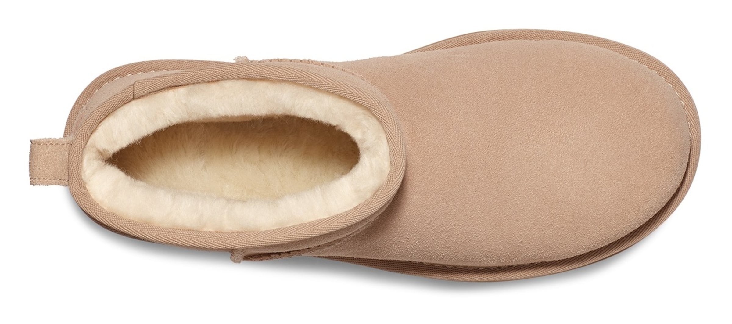 UGG - Botas 'Classic Ultra' em bege