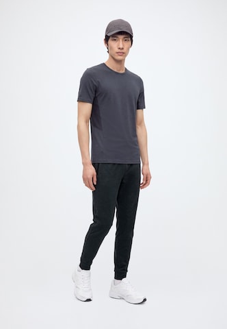 4F - Tapered Pantalón deportivo en gris