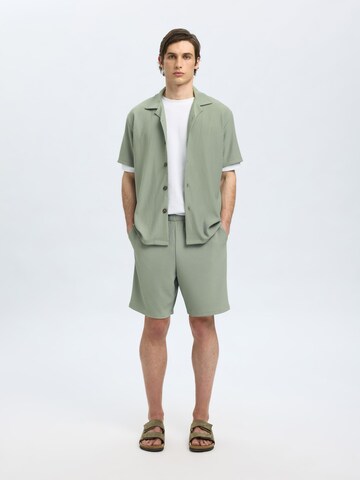 SELECTED - regular Pantalón en verde
