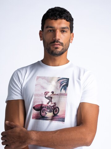 T-Shirt 'Highswide' Petrol Industries en blanc