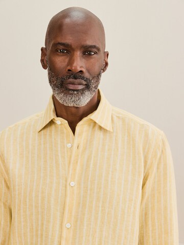 Coupe regular Chemise Next en jaune