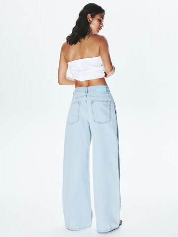 Pull&Bear Широки крачоли Дънки в синьо