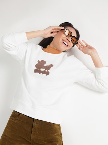 MORE & MORE Mikina - Biela: predná strana