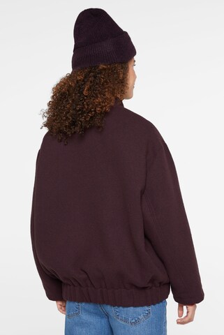SENSES.THE LABEL Between-Season Jacket in Red