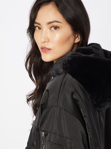 ONLY Between-Season Jacket in Black