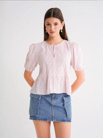 MixRay - Blusa em rosa: frente