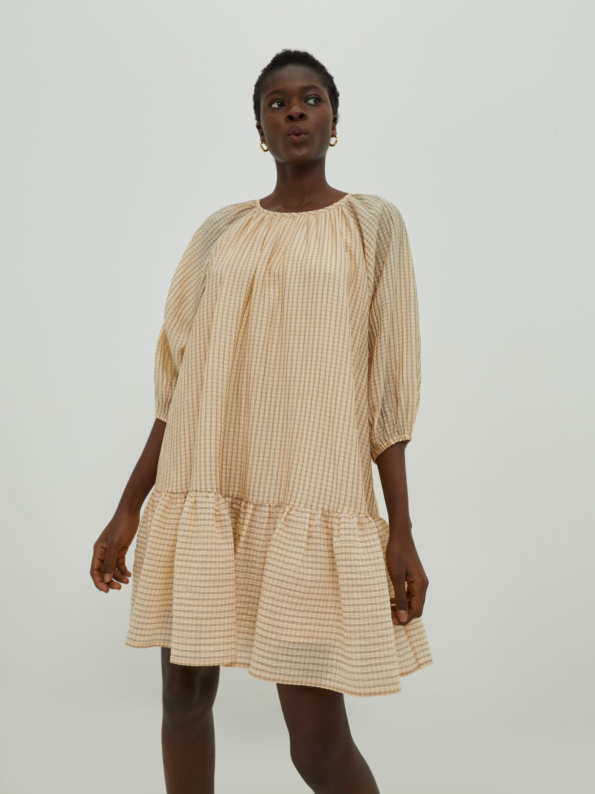 EDITED Produits Robe 'Paola' beige