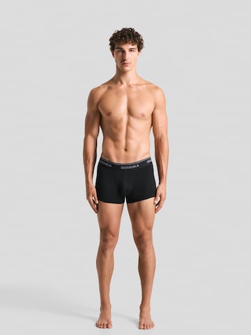Bershka Boksarice | črna barva