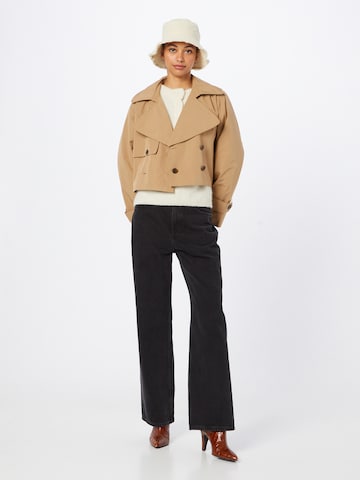 Abercrombie & Fitch Between-season jacket in Beige