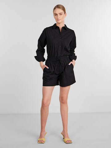 PIECES Loosefit Shorts 'Ava' in Schwarz