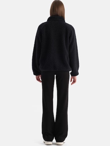 Veste en polaire Dagi en noir