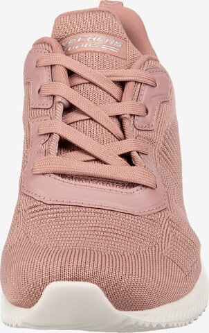 Baskets basses 'Bobs Squad' SKECHERS en rose