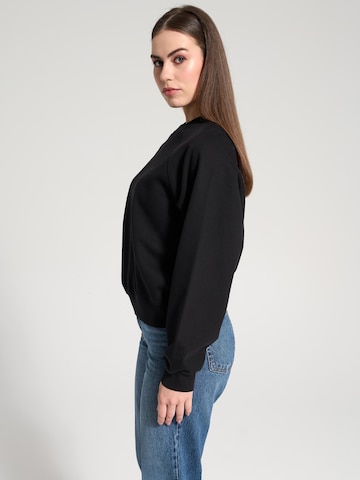 NOWIHT Sweatshirt 'Elowen' in Zwart