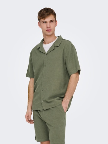 Only & Sons - Ajuste confortable Camisa 'ONSKosta' en verde: frente