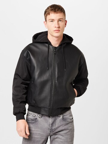 Veste mi-saison Calvin Klein Jeans en noir : devant