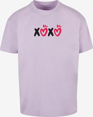 Maglietta 'Valentines Day - XOXO' di Merchcode in lilla: frontale