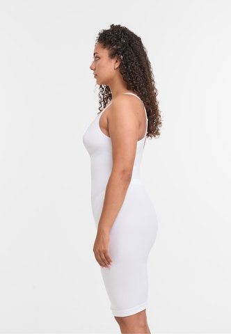 Robe Lykkeland Atelier en blanc