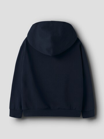 NAME IT - Sudadera 'NKFAKOBA WEDNESDAY' en azul