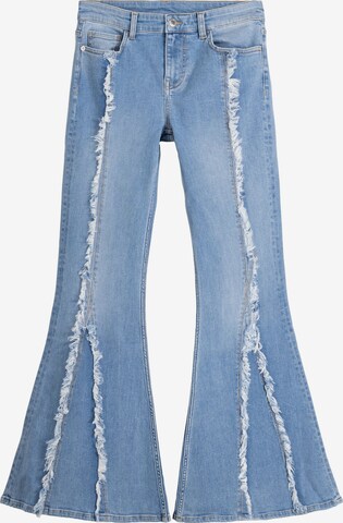 Bershka Flared Jeans in Blue: front