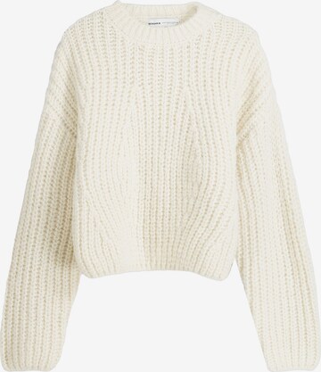 Bershka Sweater in Beige: front