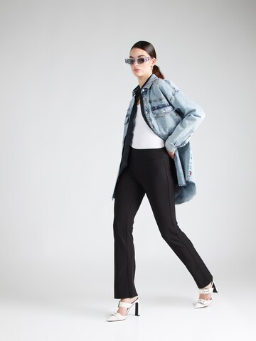ONLY - Bootcut Pantalón 'ONLClever' en negro