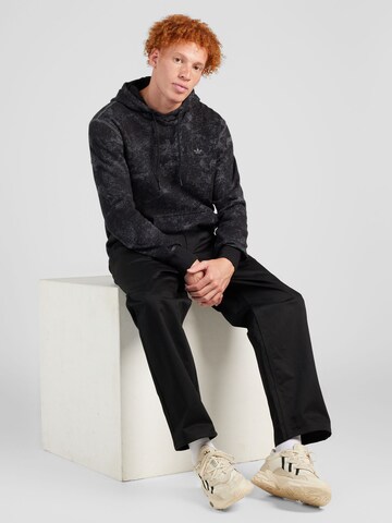 ADIDAS ORIGINALS Bluzka sportowa 'Adventure Graphic' w kolorze czarny