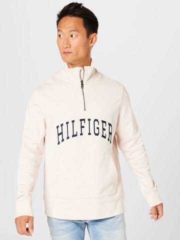 TOMMY HILFIGER Sweatshirt in White: front