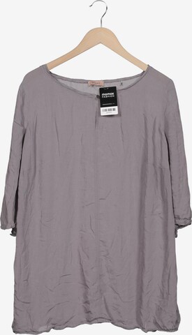 TRIANGLE Top & Shirt in XL in Grey: front
