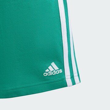 Regular Pantalon de sport 'Essentials' ADIDAS SPORTSWEAR en vert
